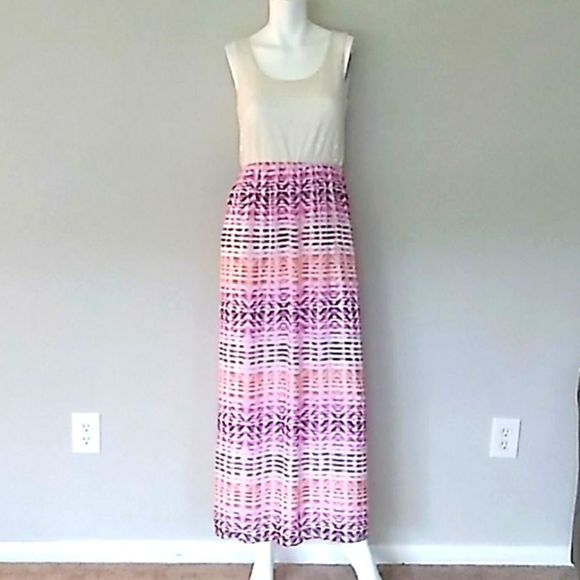 Lily Rose Dresses & Skirts - Lily Rose Multicolor Sleeveless Maxi Dress.